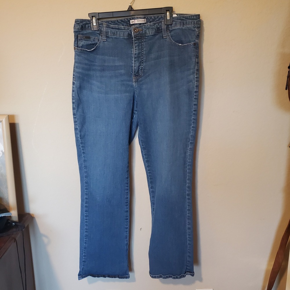 Lee Slender Secret Medium Wash Straight Leg Jeans‎ Blue Womens Mid Rise 18W 30L